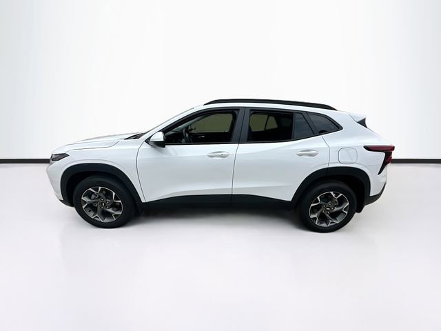 New 2026 Chevrolet Trax LT w/ Driver Confidence Package FWD image 9