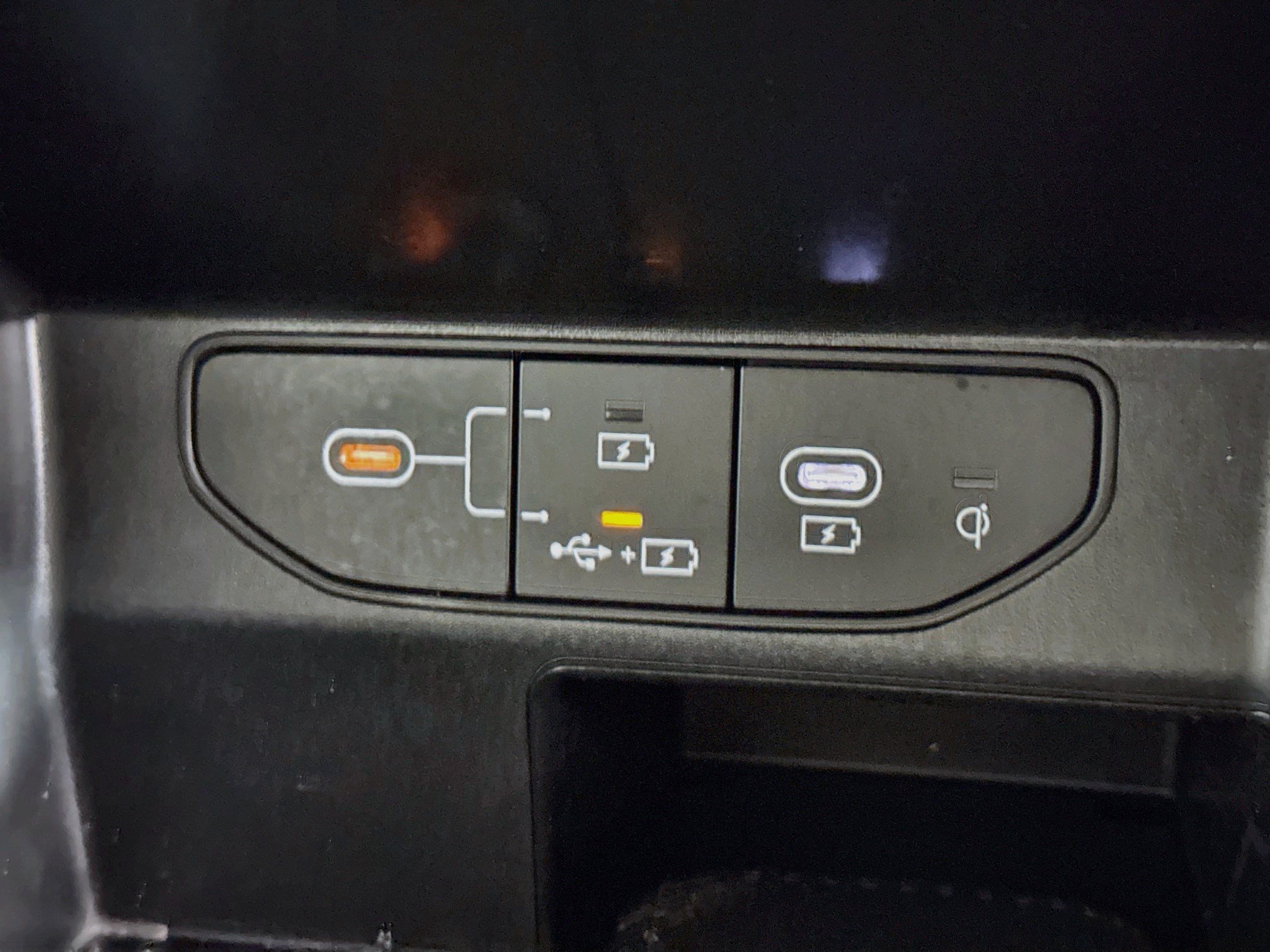 Used 2025 Kia Sorento S w/ Panoramic Sunroof Package FWD image 41