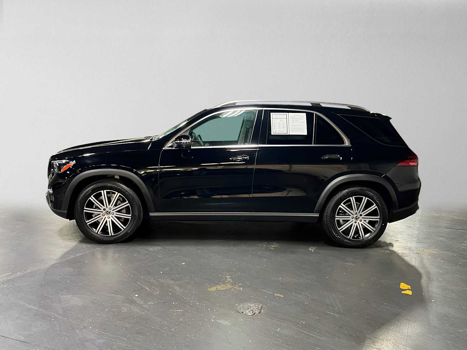 Used 2025 Mercedes-Benz GLE 350 4MATIC image 6