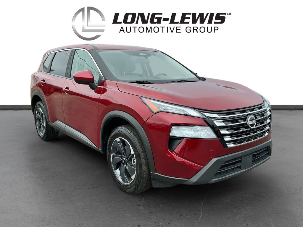 Used 2025 Nissan Rogue SV AWD/4WD image 10