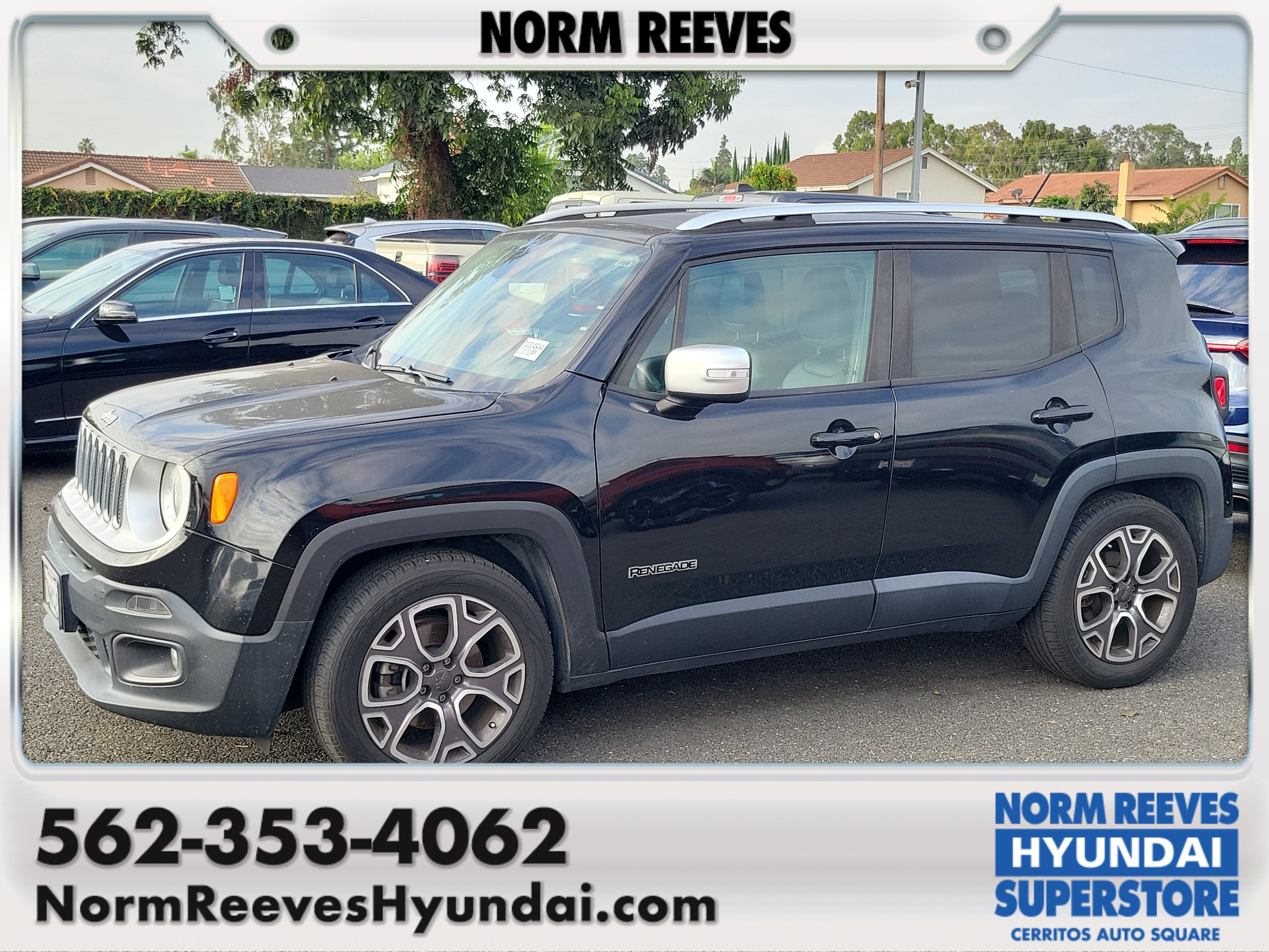 Used 2015 Jeep Renegade Limited FWD 360° Tour