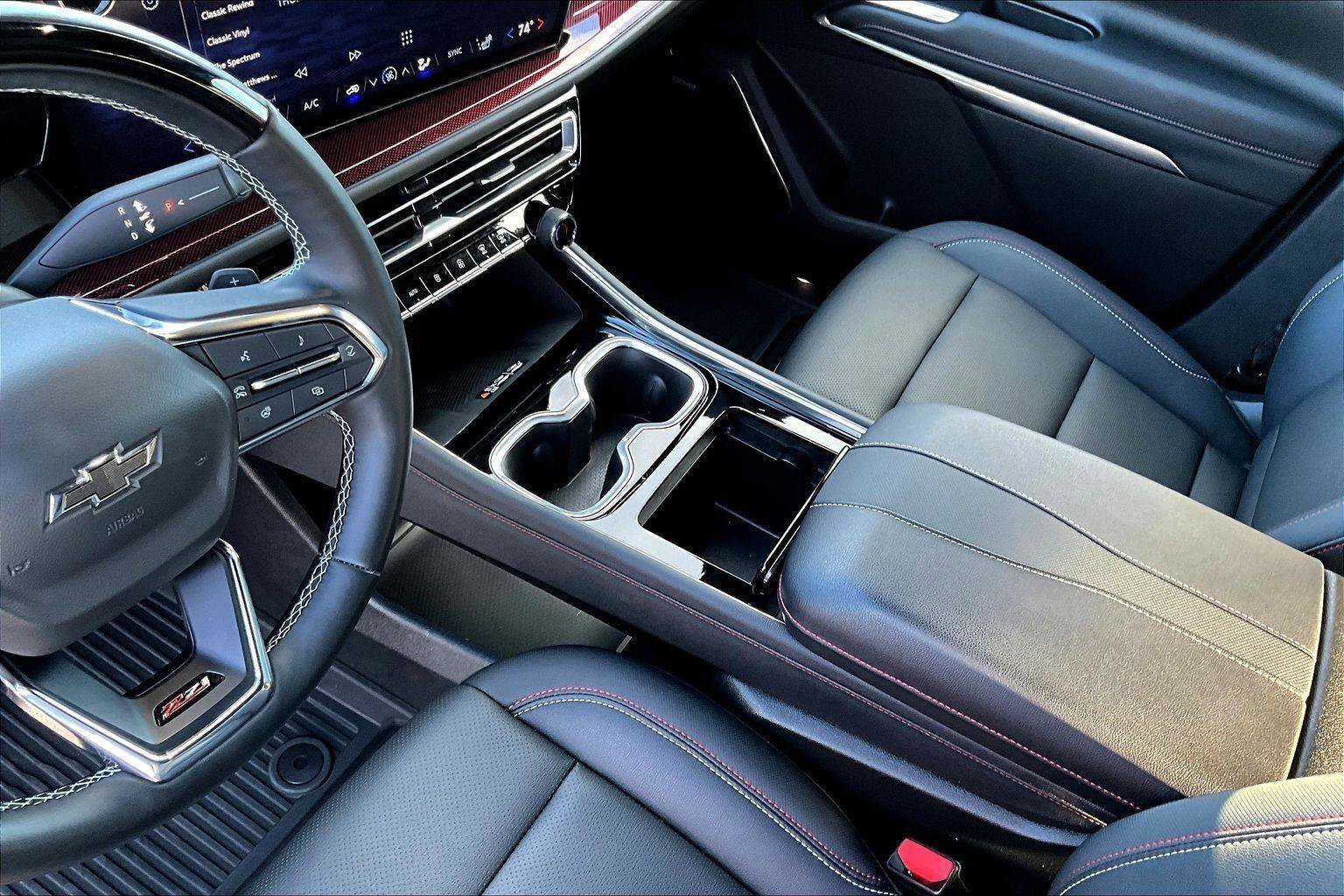 Used 2024 Chevrolet Traverse Z71 w/ Enhanced Driving Package image 16