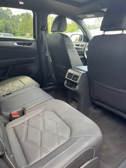 Used 2025 Volkswagen Atlas Cross Sport SE FWD image 11