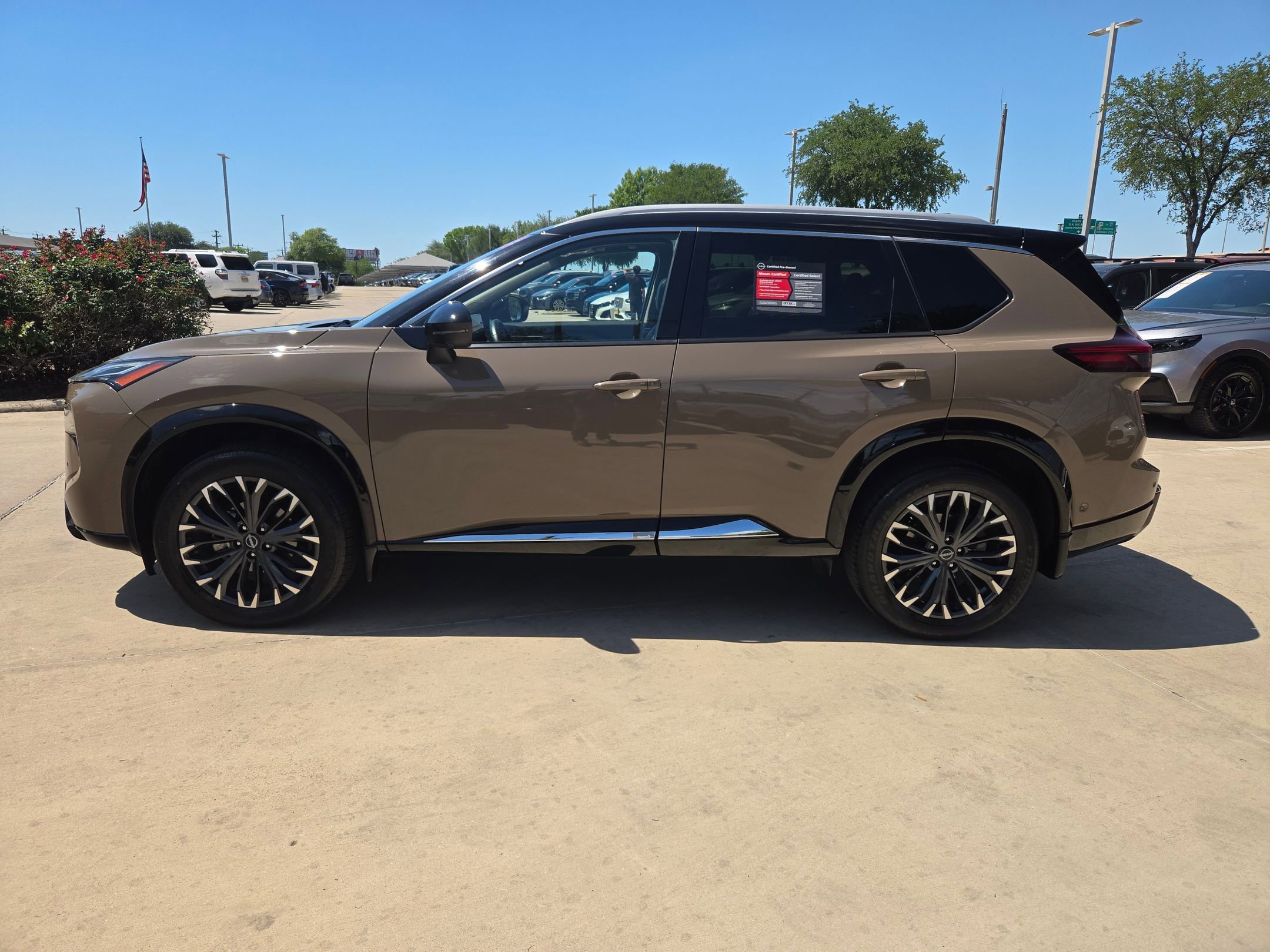 Certified 2024 Nissan Rogue Platinum image 6