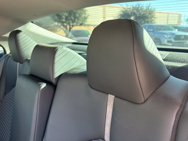 Used 2023 Toyota Camry SE FWD image 8