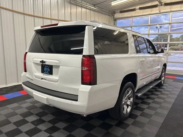 Used 2017 Chevrolet Suburban LT w/ LT Signature Package AWD/4WD image 4