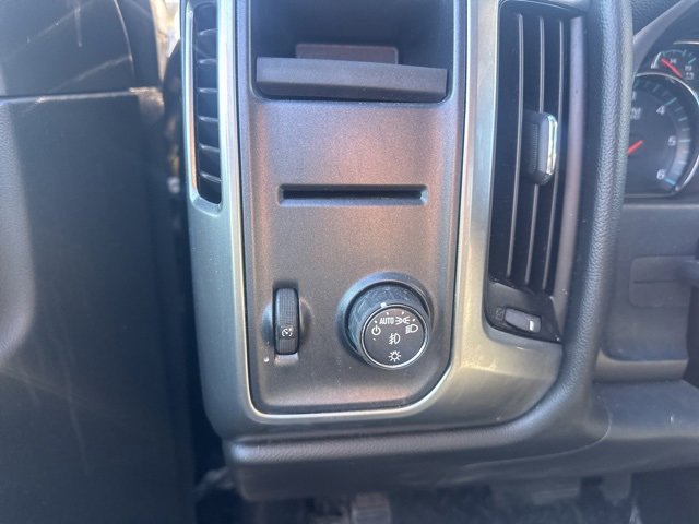 Used 2018 Chevrolet Silverado 1500 LT w/ Texas Edition image 15