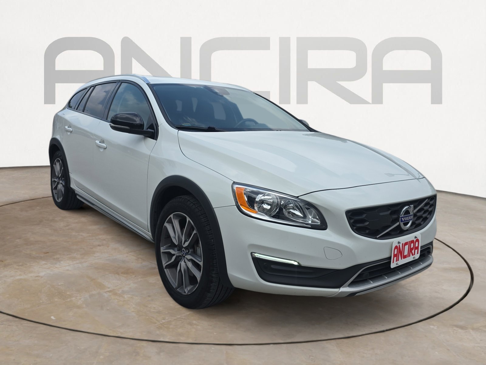 Used 2018 Volvo V60 T5 Cross Country w/ Convenience Package AWD/4WD image 4