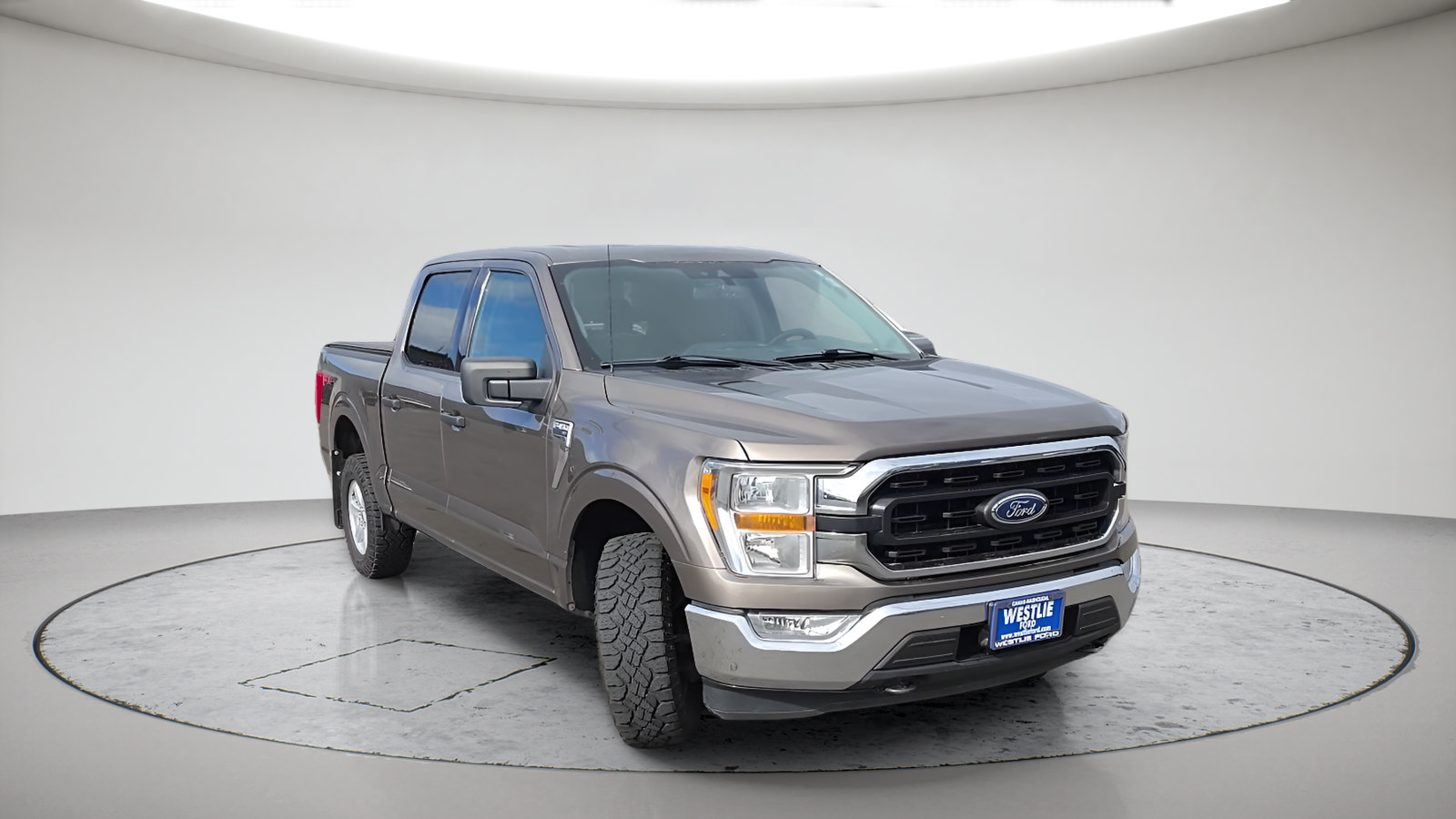 Used 2021 Ford F150 XLT w/ Equipment Group 301A Mid AWD/4WD image 3