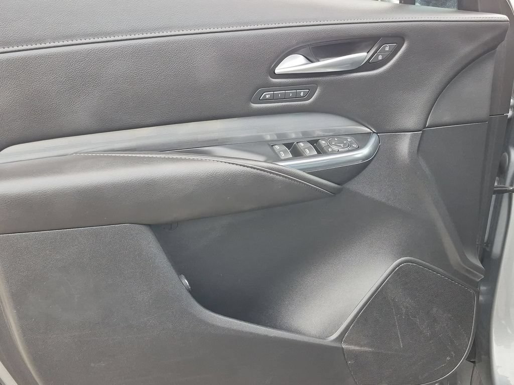 Used 2024 Cadillac XT4 Premium Luxury FWD image 22