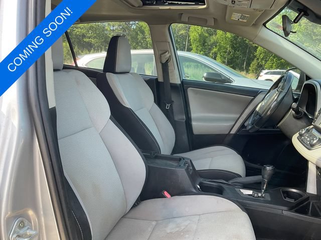 Used 2018 Toyota RAV4 XLE FWD image 4