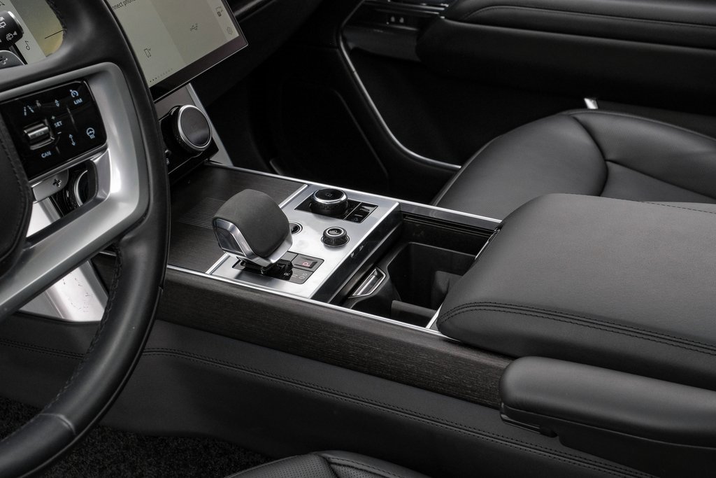 Used 2023 Land Rover Range Rover First Edition image 25