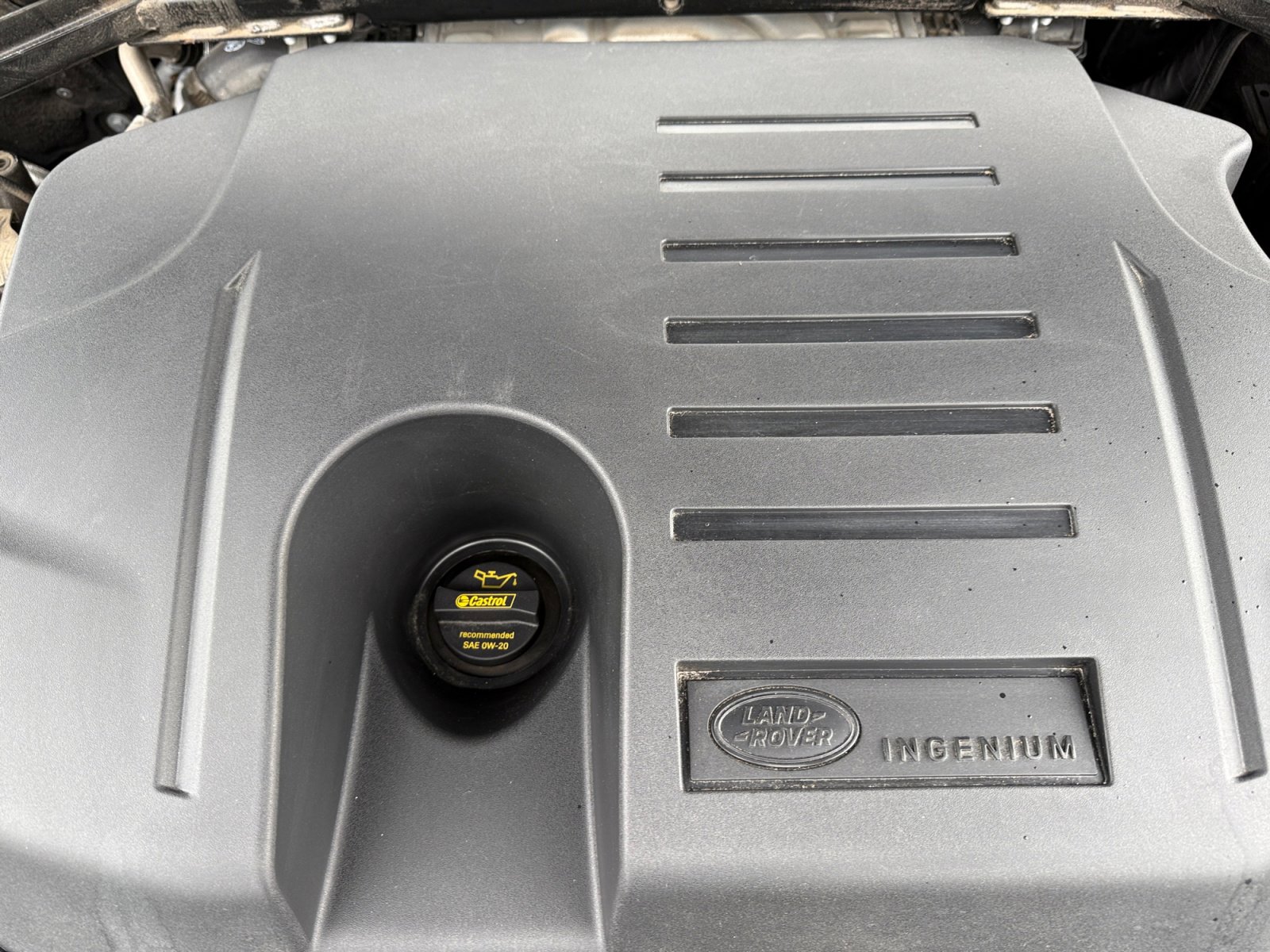 Used 2024 Land Rover Defender 110 X-Dynamic SE AWD/4WD image 25