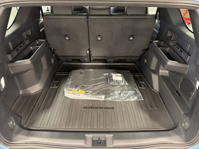 Used 2025 Toyota 4Runner TRD Off-Road Premium image 35