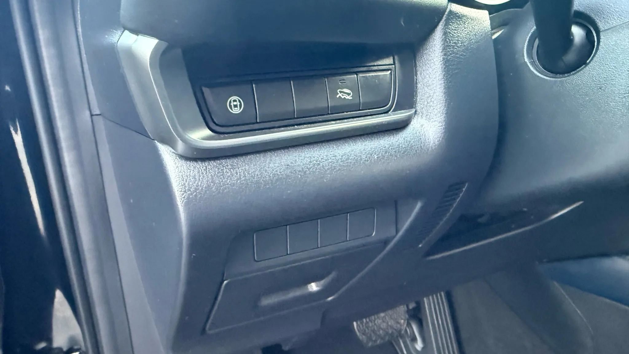 Used 2020 MAZDA CX-30 AWD w/ Select Package image 16