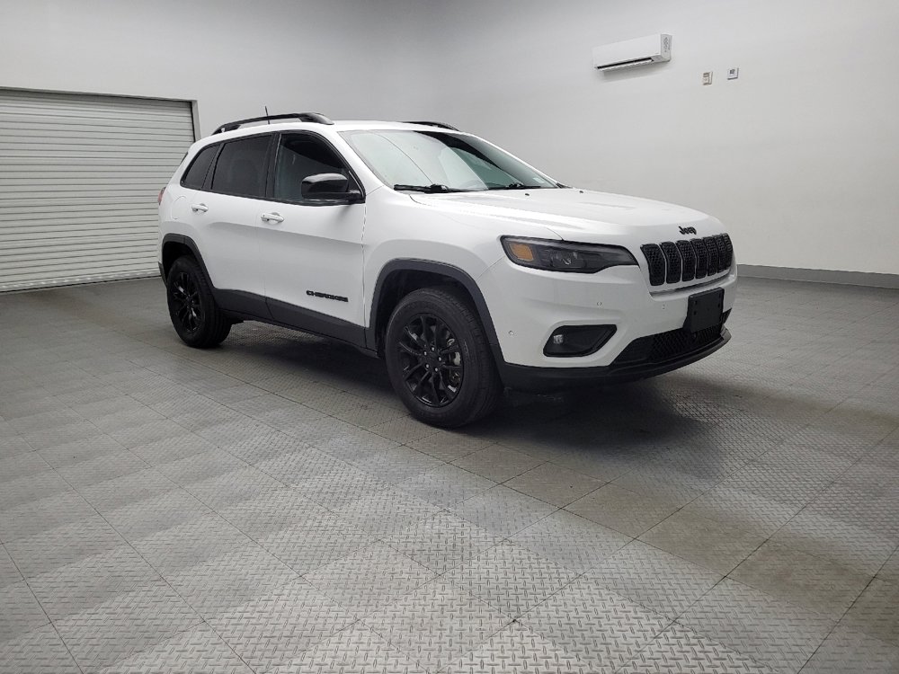 Used 2023 Jeep Cherokee Altitude Lux image 13