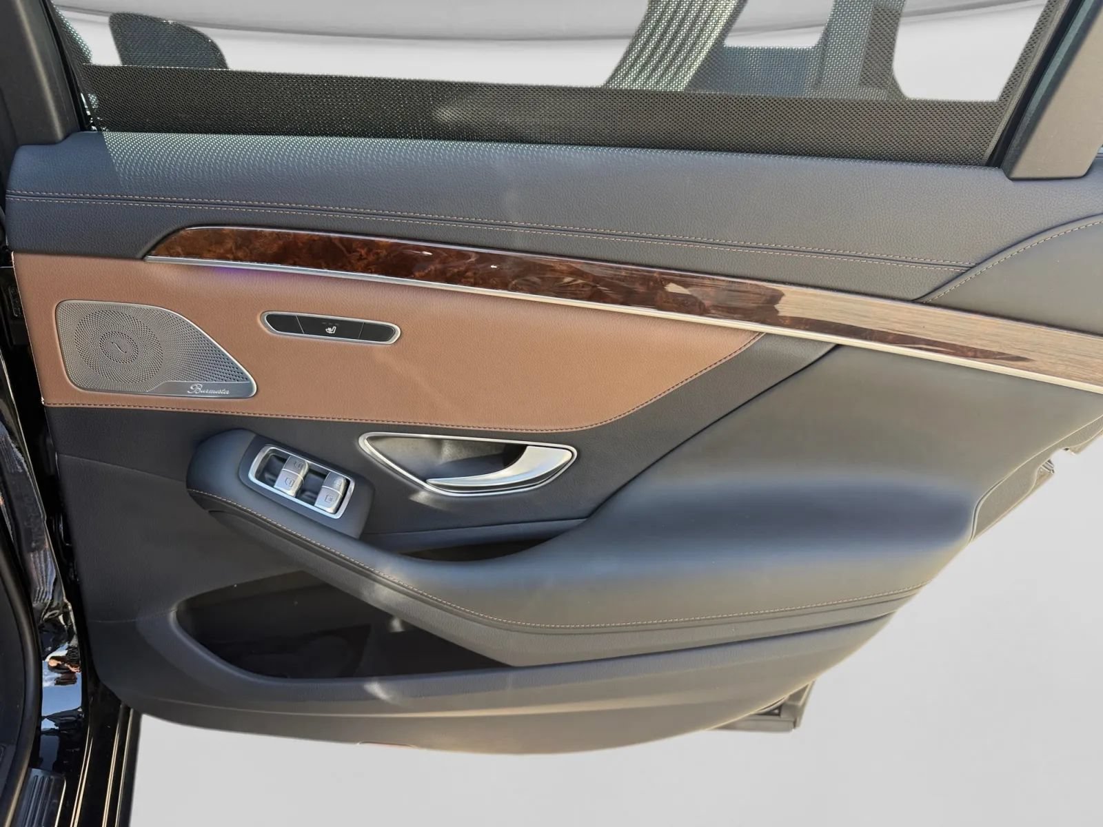 Used 2019 Mercedes-Benz S 560 4MATIC Sedan image 28