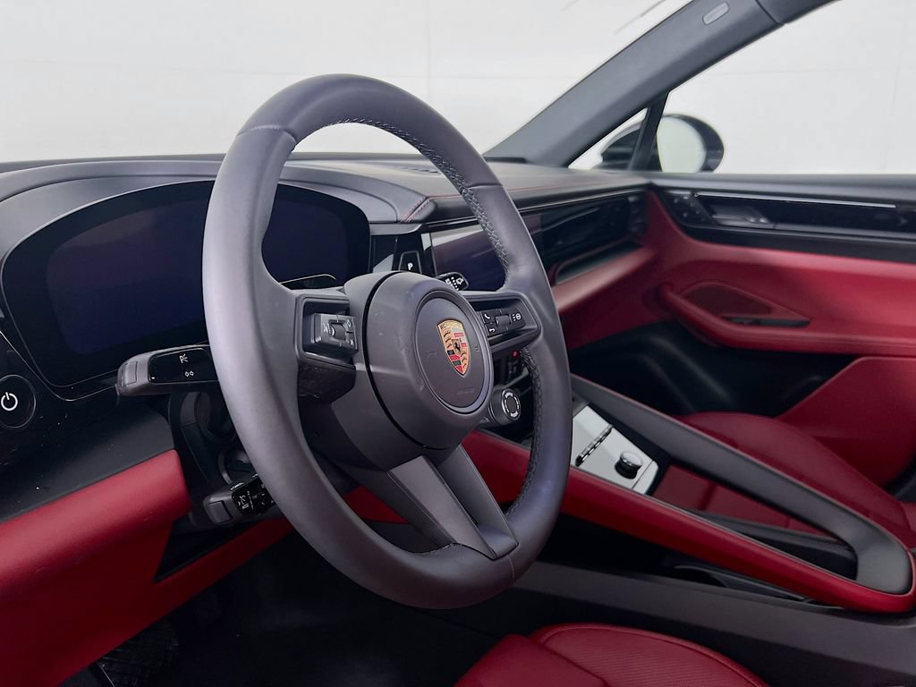 New 2026 Porsche Macan 4 Electric AWD/4WD image 4