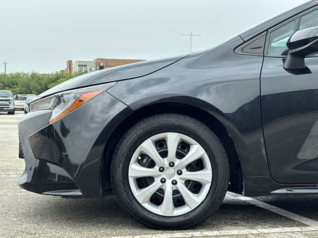 Used 2022 Toyota Corolla LE FWD image 13