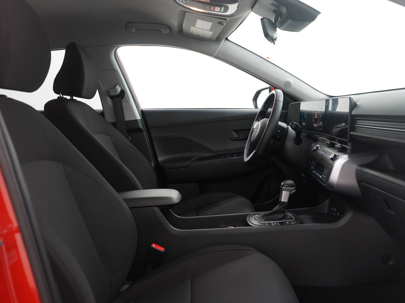 Used 2025 Hyundai Kona SEL image 11