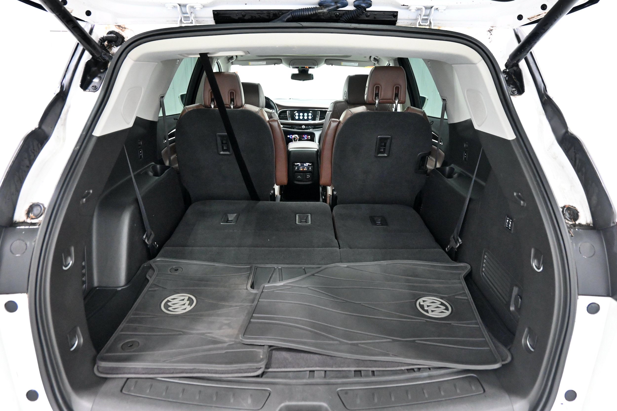 Used 2018 Buick Enclave Avenir AWD/4WD image 40