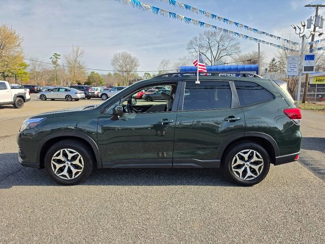 Used 2024 Subaru Forester Premium image 2