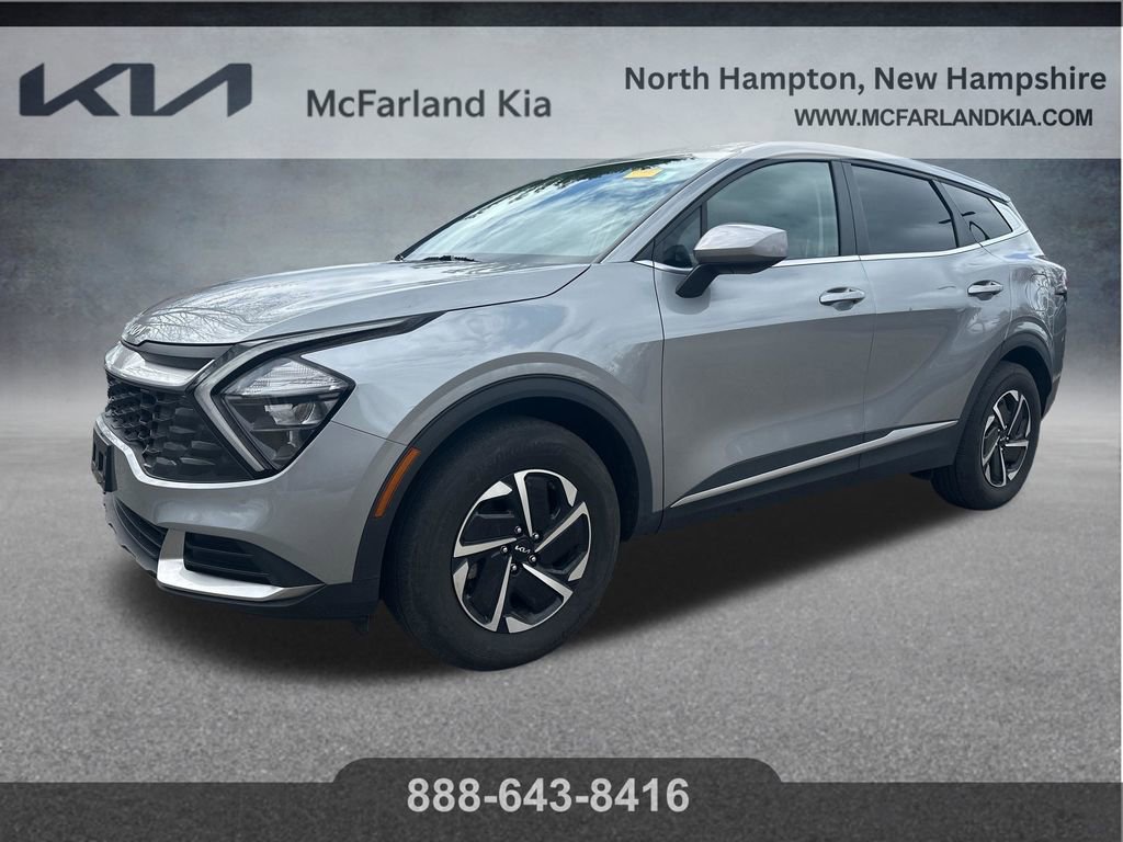 Used 2023 Kia Sportage LX image 1