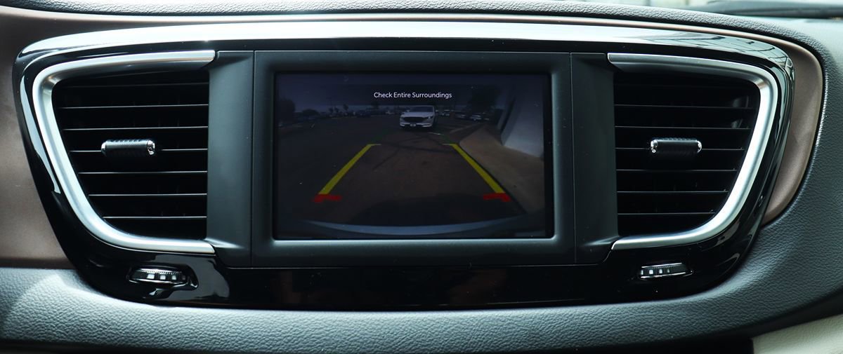 Used 2023 Chrysler Voyager LX FWD image 55