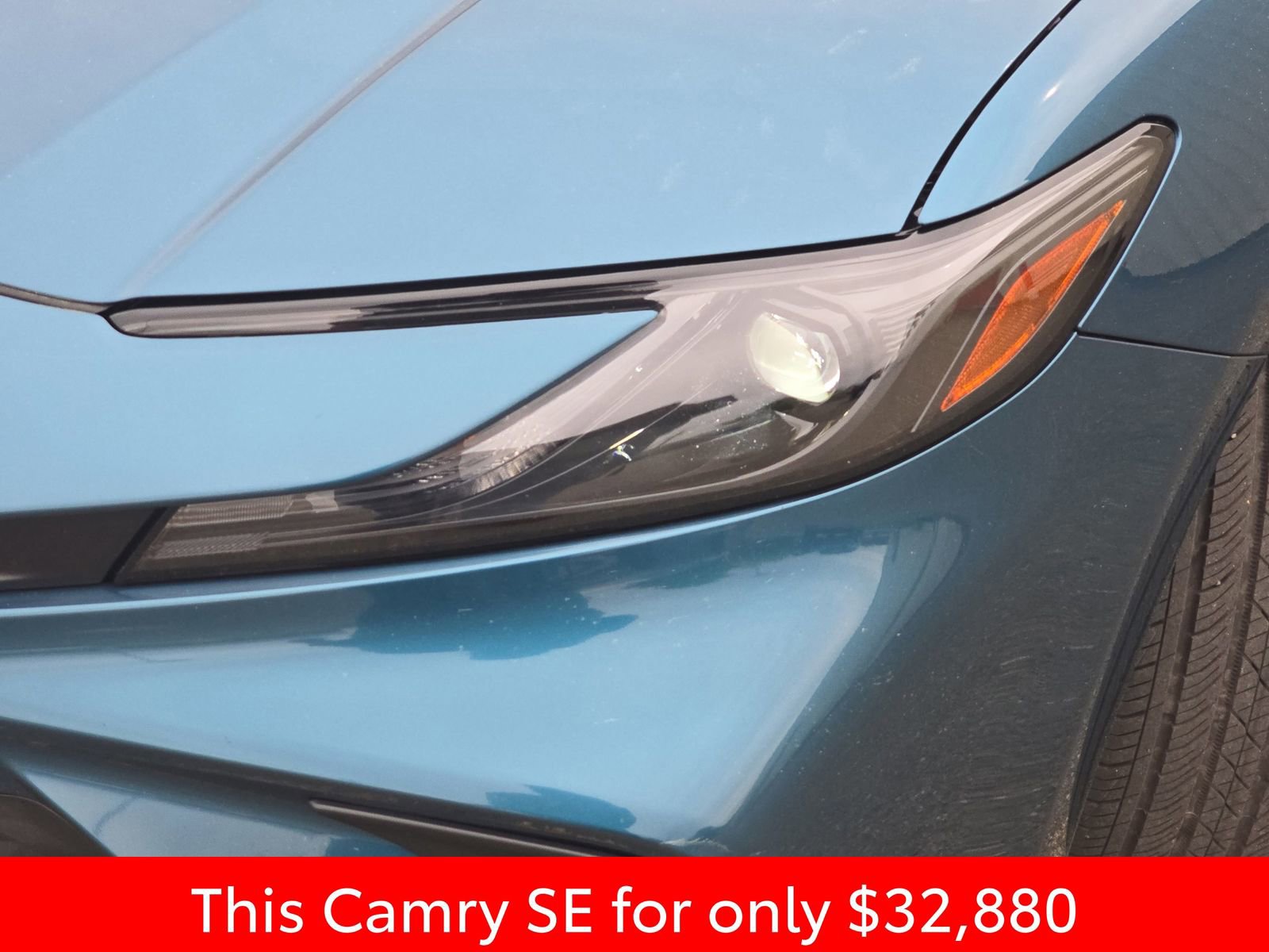 Used 2025 Toyota Camry SE w/ Convenience Package image 36