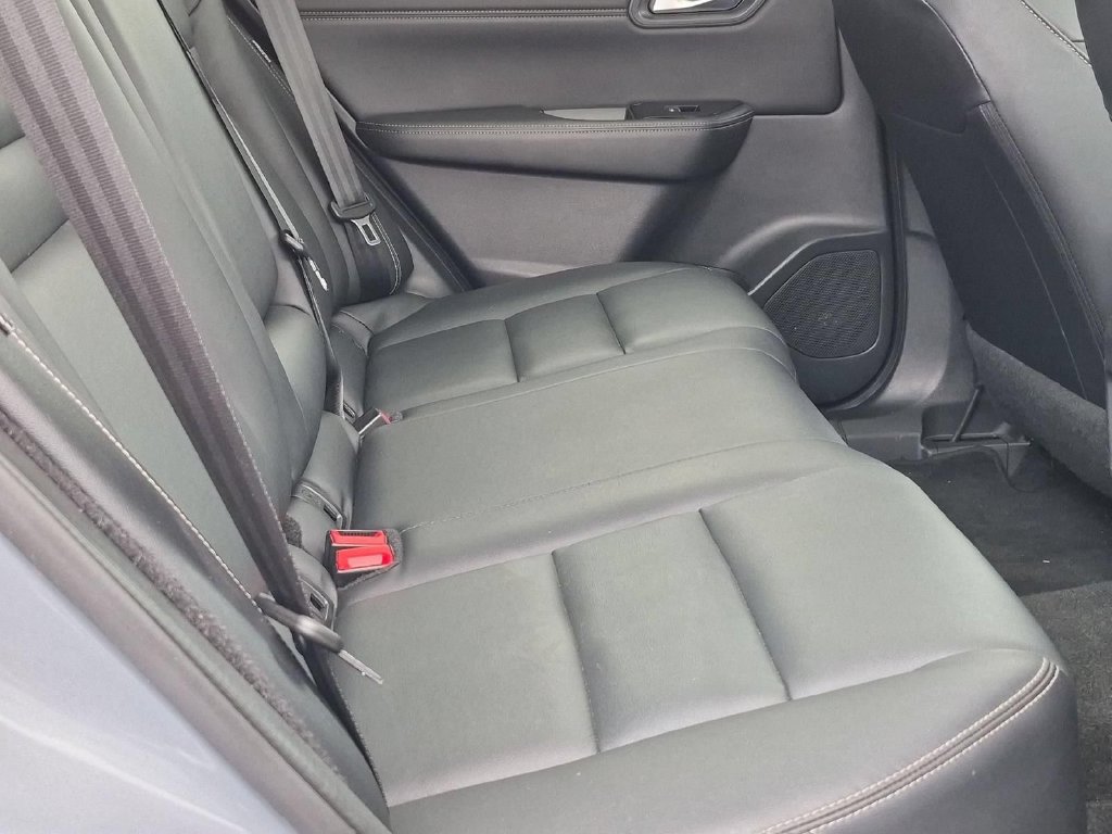 Used 2023 Nissan Rogue SL AWD/4WD image 30