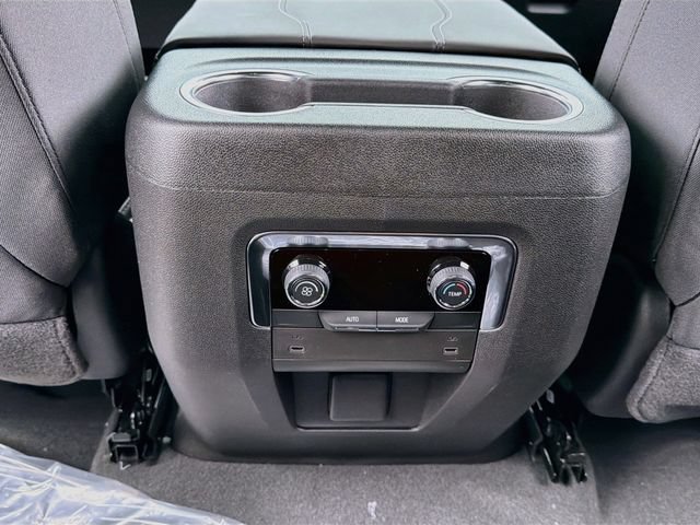 New 2026 Chevrolet Tahoe LS w/ LPO, Dark Essentials Package AWD/4WD image 27