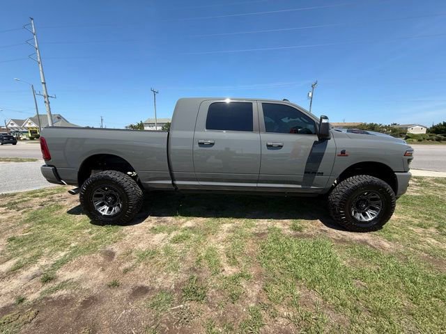 New 2026 RAM 2500 Laramie AWD/4WD image 8