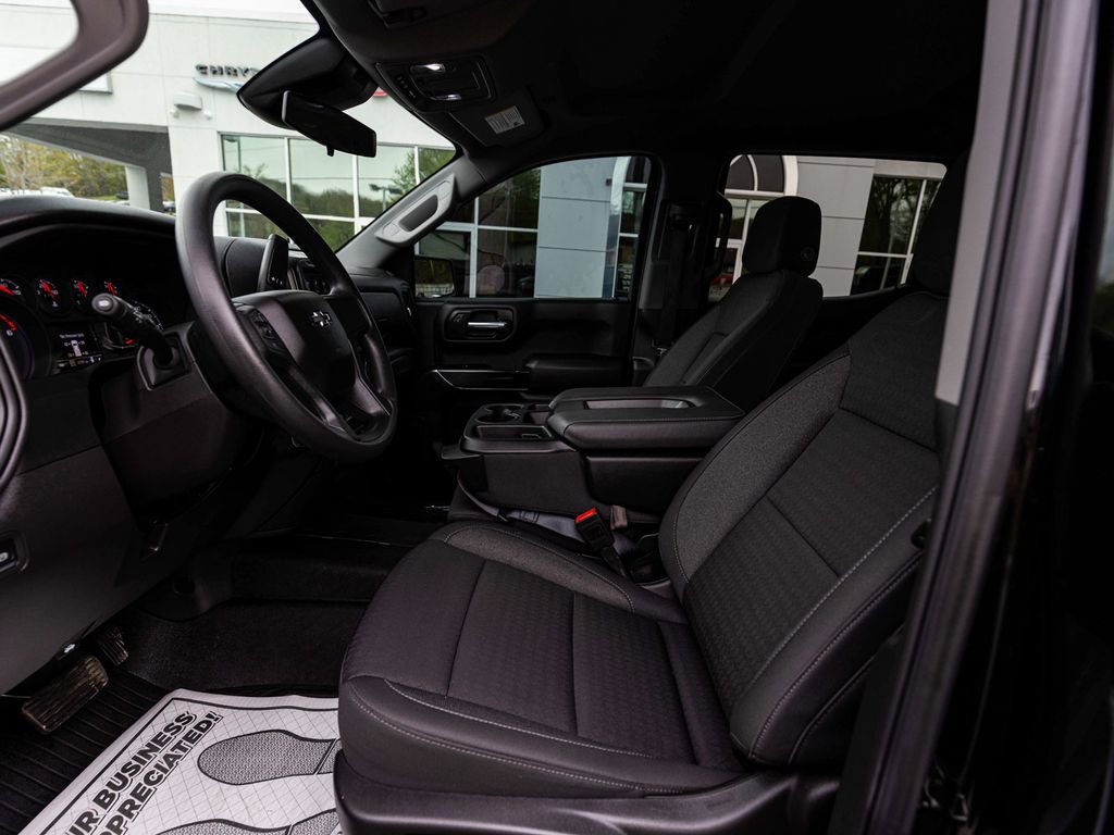 Used 2025 Chevrolet Silverado 1500 Custom Trail Boss w/ Midnight Edition AWD/4WD image 24