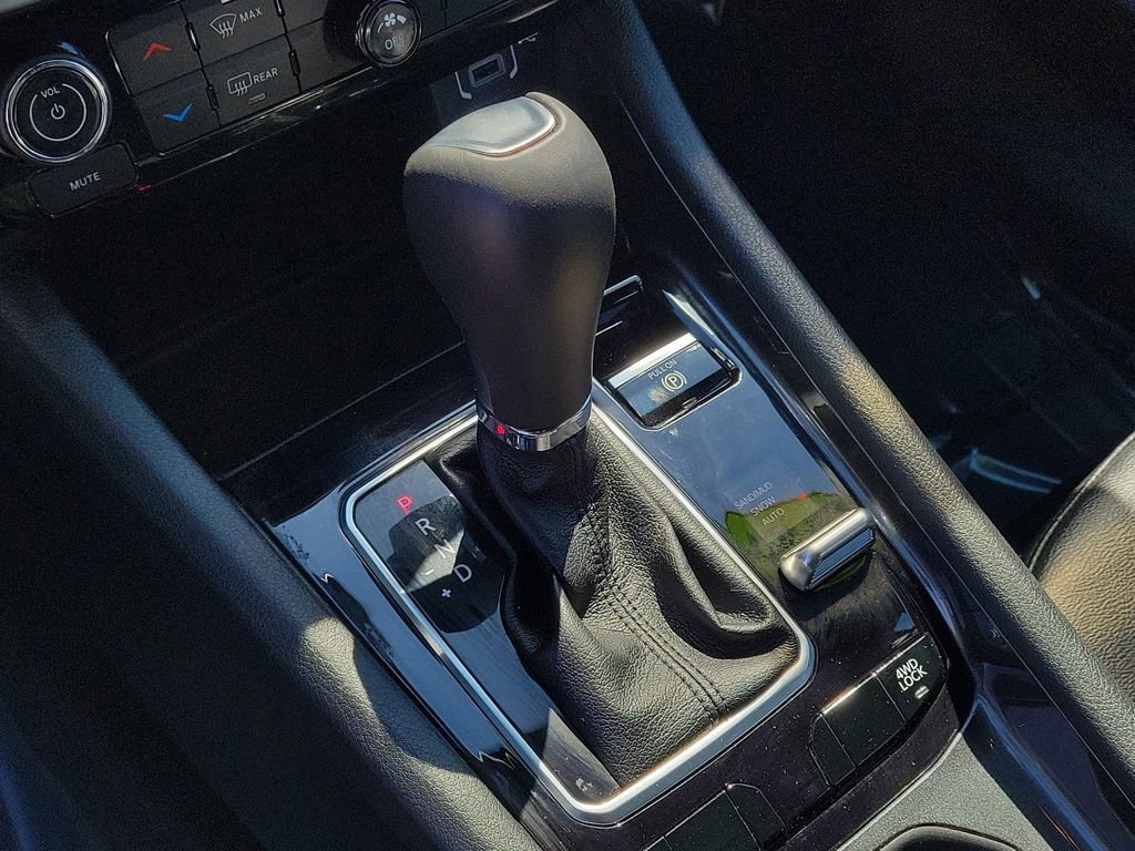 Used 2024 Jeep Compass Latitude image 24