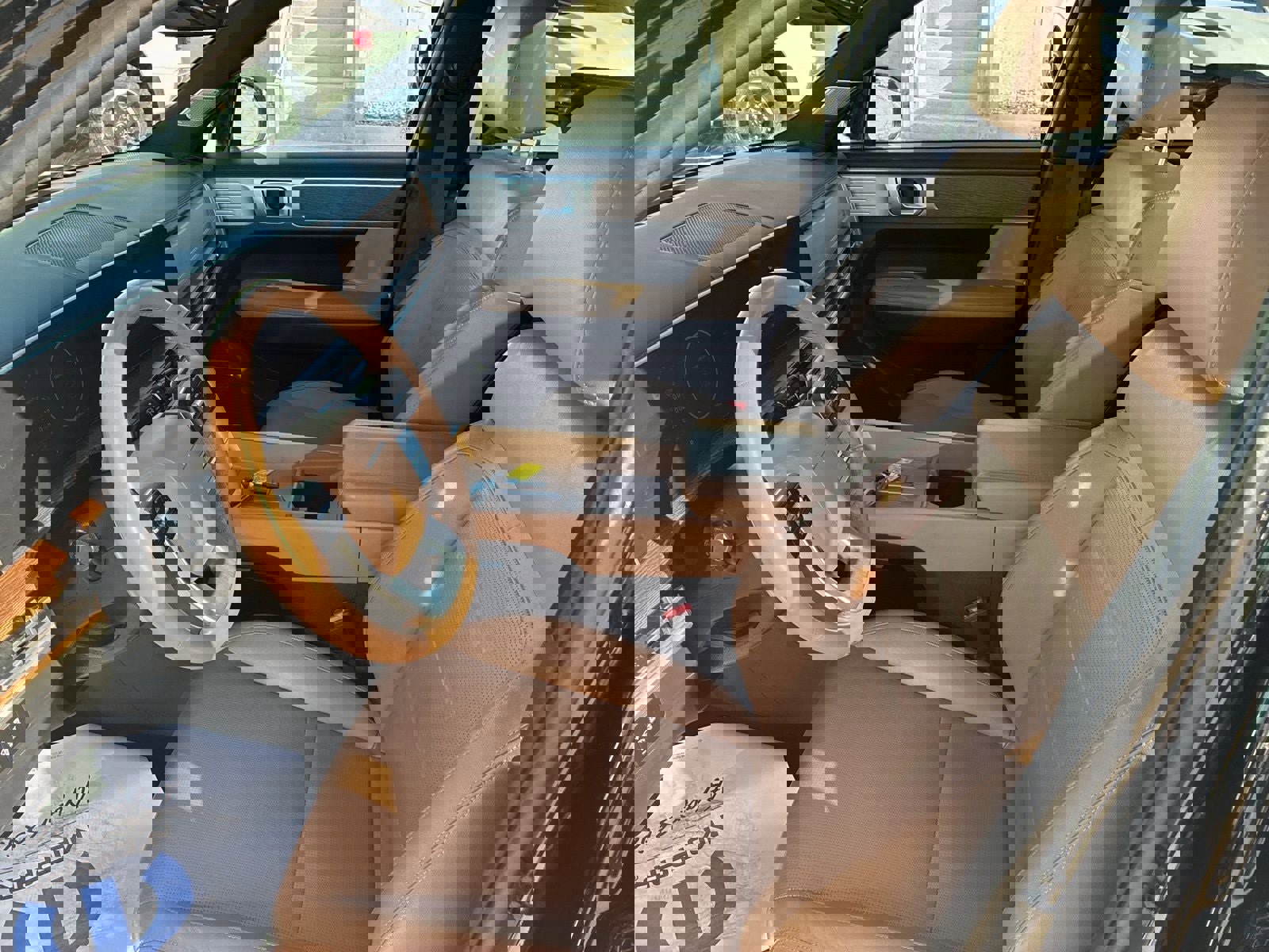 Used 2024 Hyundai Santa Fe Limited image 13