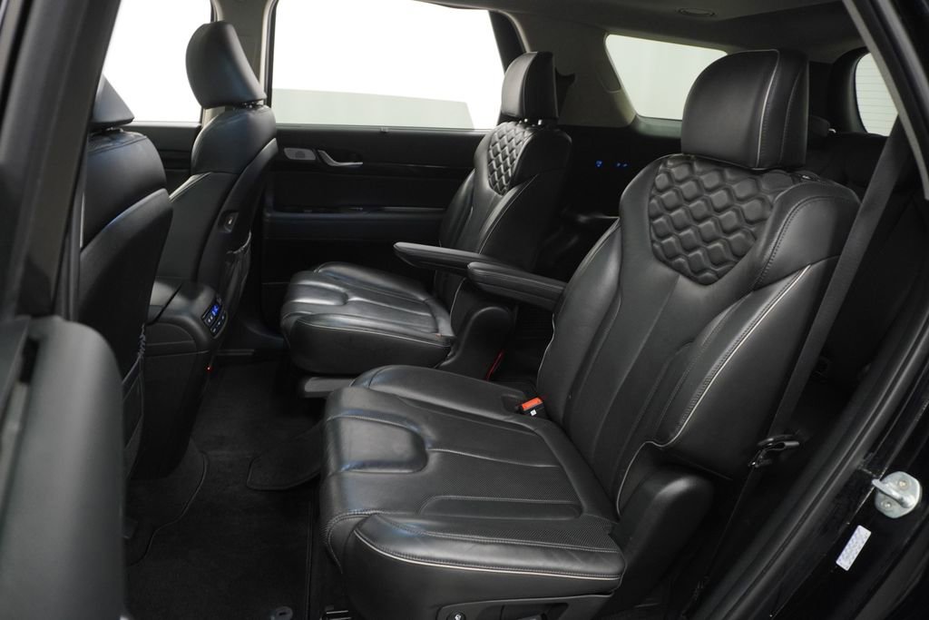 Used 2022 Hyundai Palisade Limited w/ Cargo Package image 20