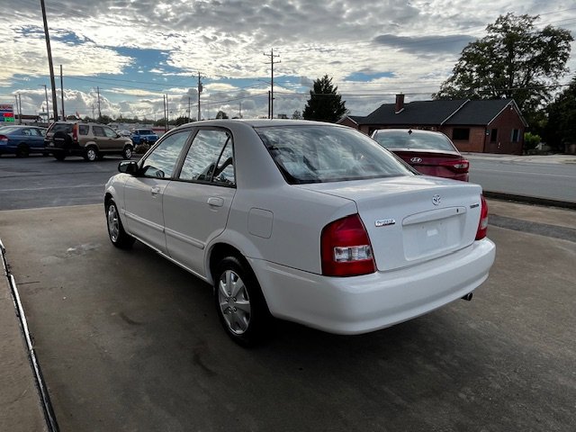 Used 2000 MAZDA Protege LX image 7