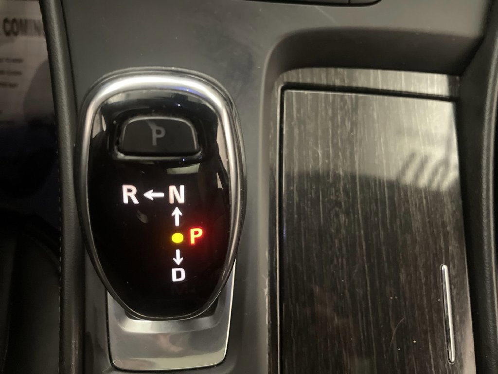 Used 2017 Buick LaCrosse Essence w/ Sun and Shade Package FWD image 10