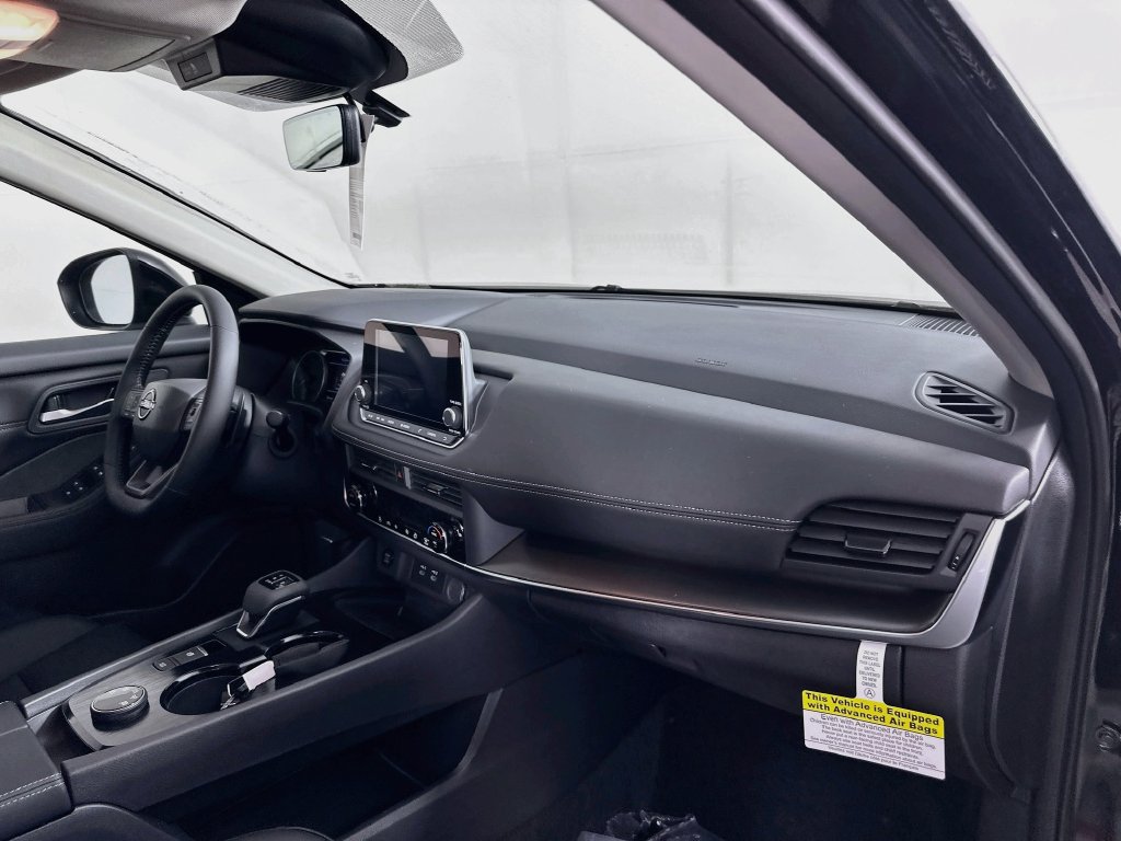 New 2026 Nissan Rogue Dark Armor AWD/4WD image 37