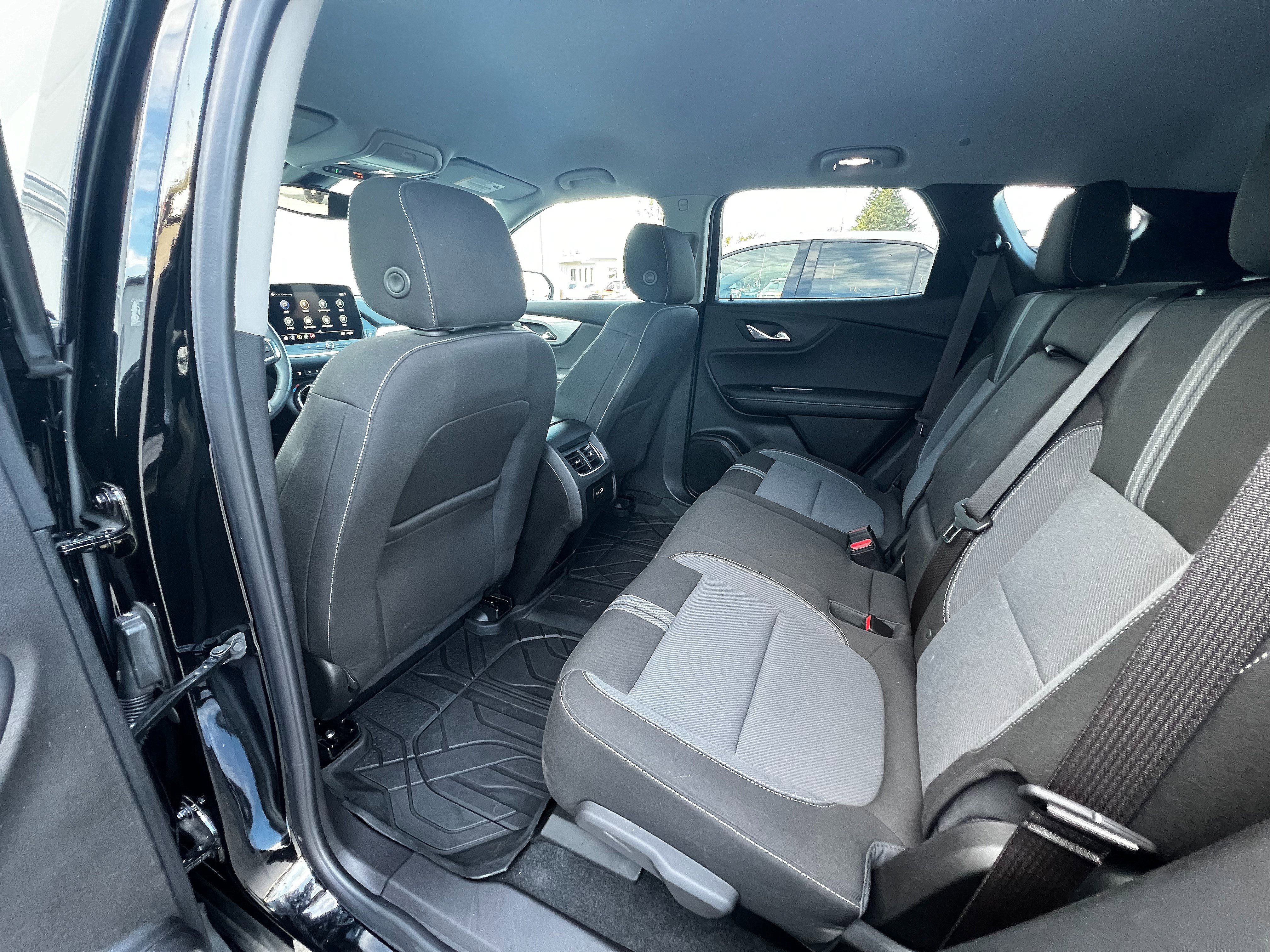 Used 2024 Chevrolet Blazer LT w/ Redline Edition image 23