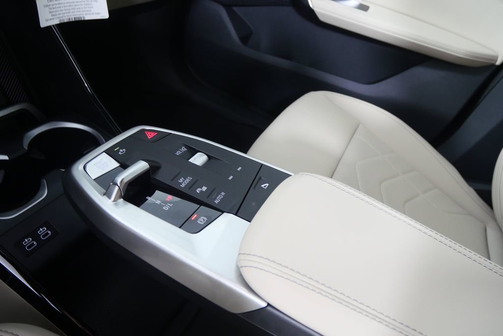Used 2025 BMW X1 xDrive28i AWD/4WD image 23