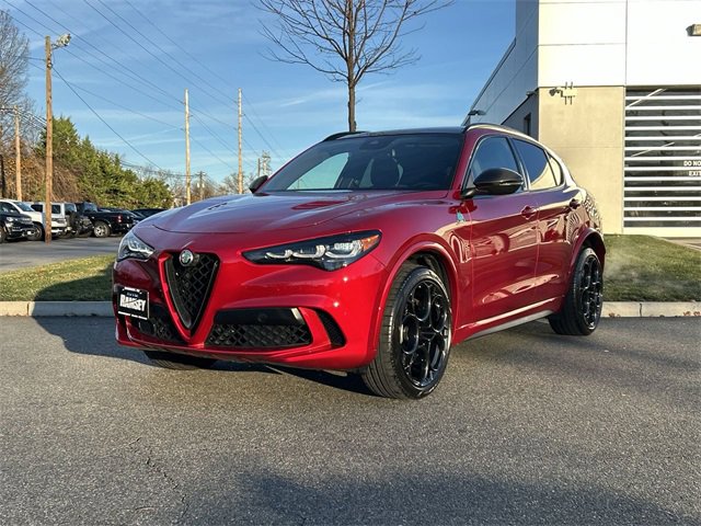 Used 2024 Alfa Romeo Stelvio Quadrifoglio