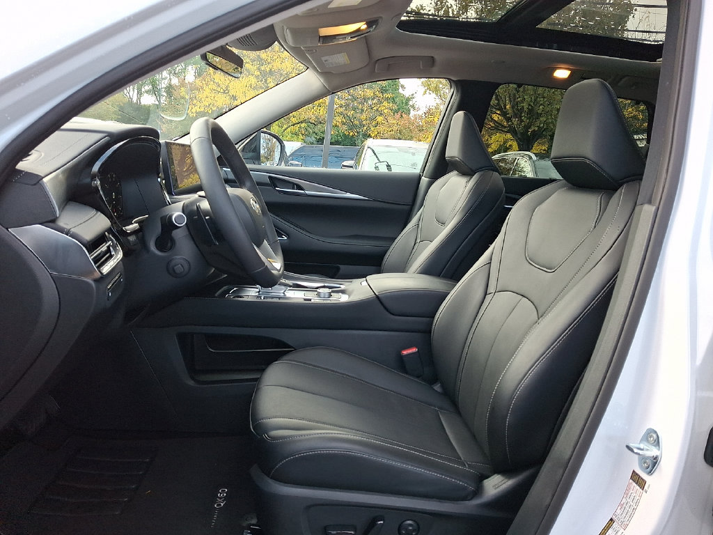 Certified 2026 INFINITI QX60 Luxe w/ Cargo Package AWD/4WD image 14