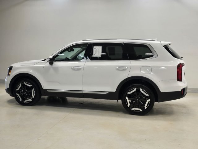 Used 2025 Kia Telluride S FWD image 35