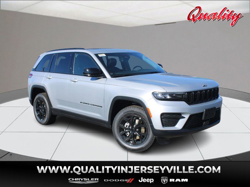 New 2025 Jeep Grand Cherokee Altitude w/ Trailer Tow Package image 1