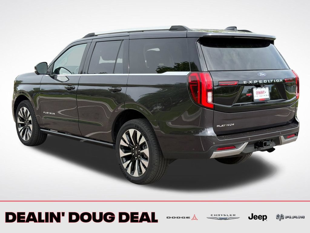 Used 2025 Ford Expedition Platinum w/ Driver's Package AWD/4WD image 4