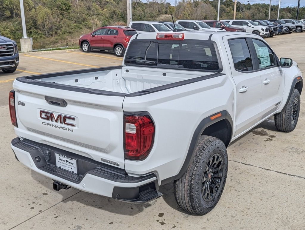 New 2026 GMC Canyon Elevation image 7