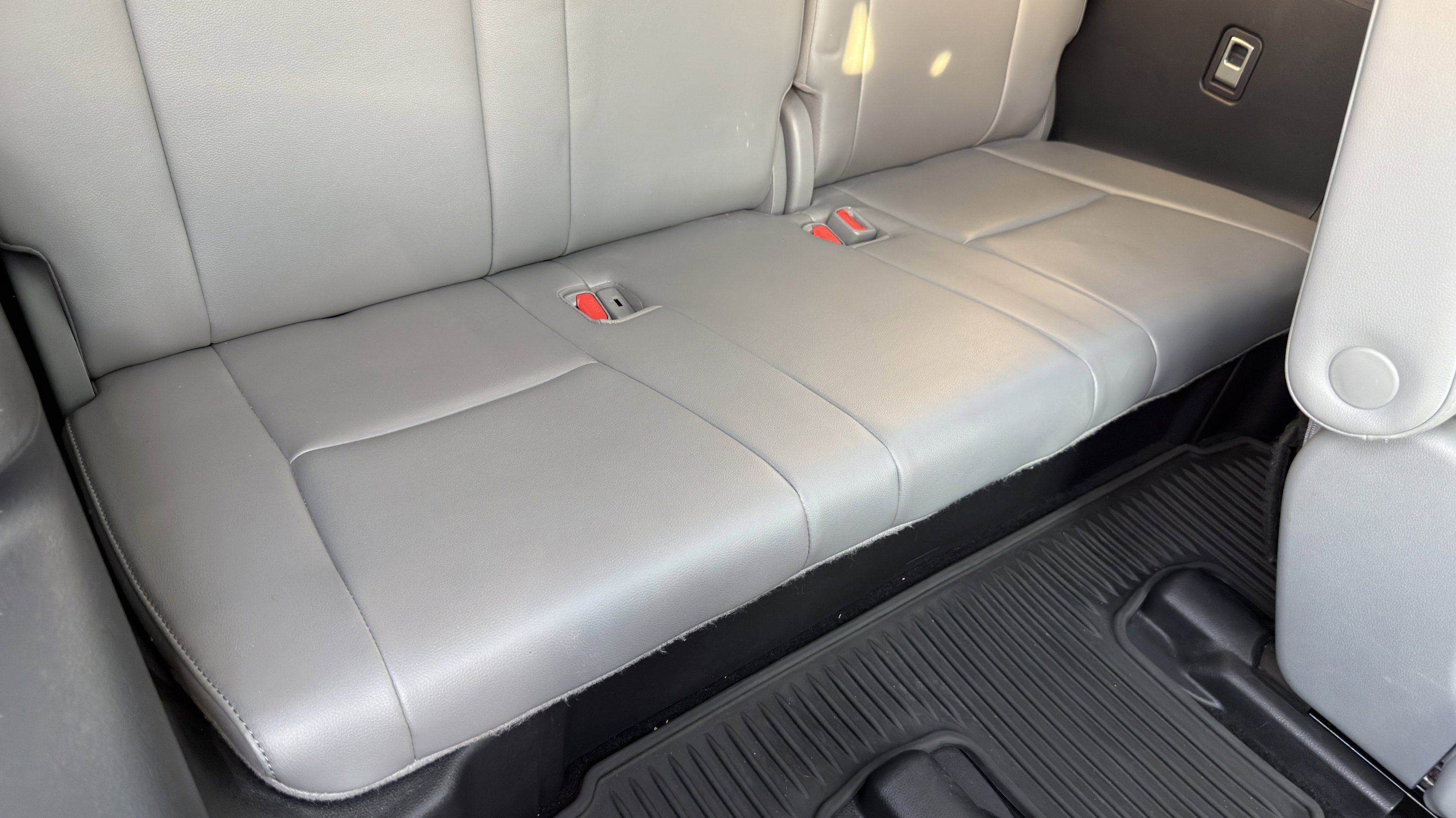 Used 2021 Toyota Highlander Platinum image 45