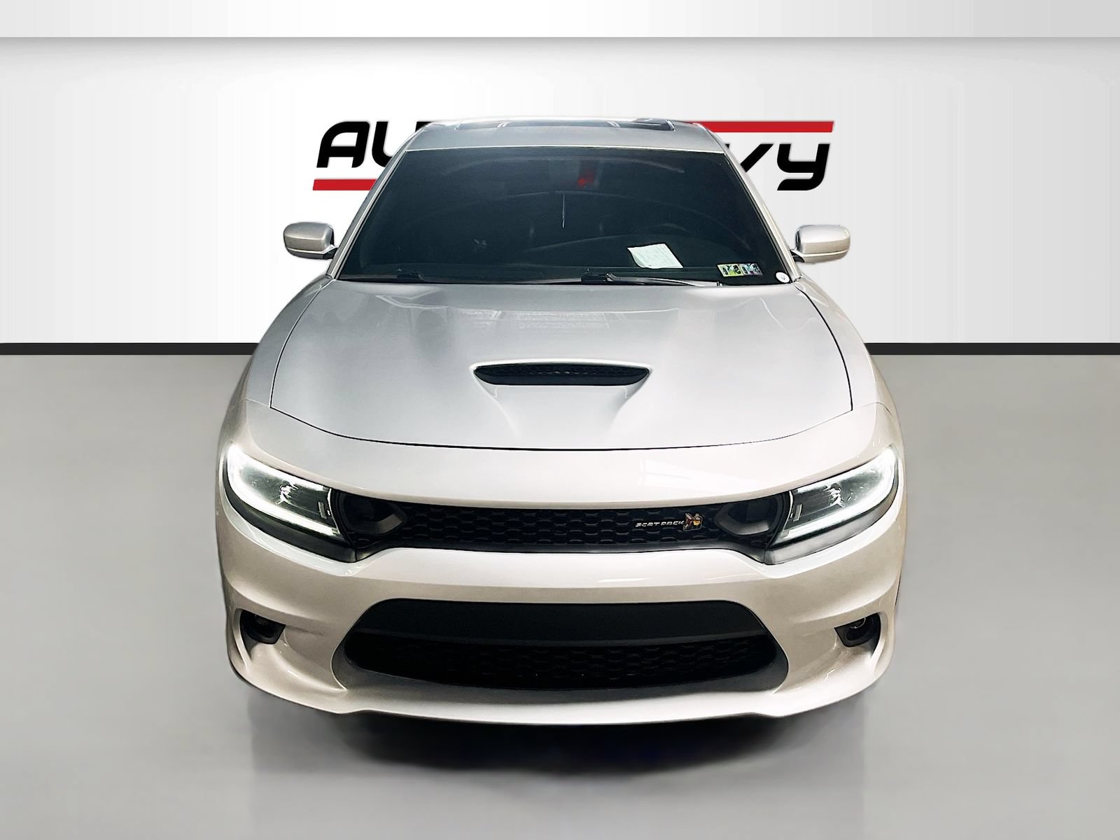 Used 2022 Dodge Charger Scat Pack w/ Dynamics Package RWD image 2