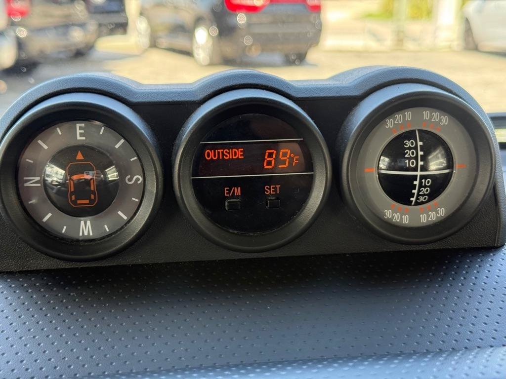 Used 2012 Toyota FJ Cruiser 4WD image 34